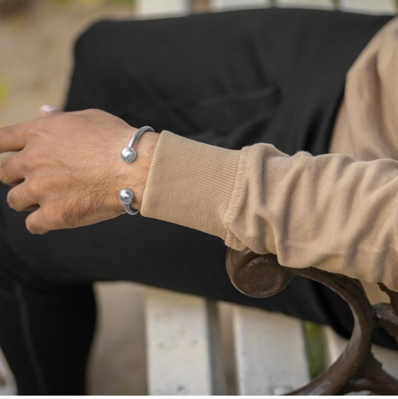 Artharitic Magnetic Twisted Cable Stainless Steel Cuff 2 Pionts Lot 6 - Picture 2 of 2